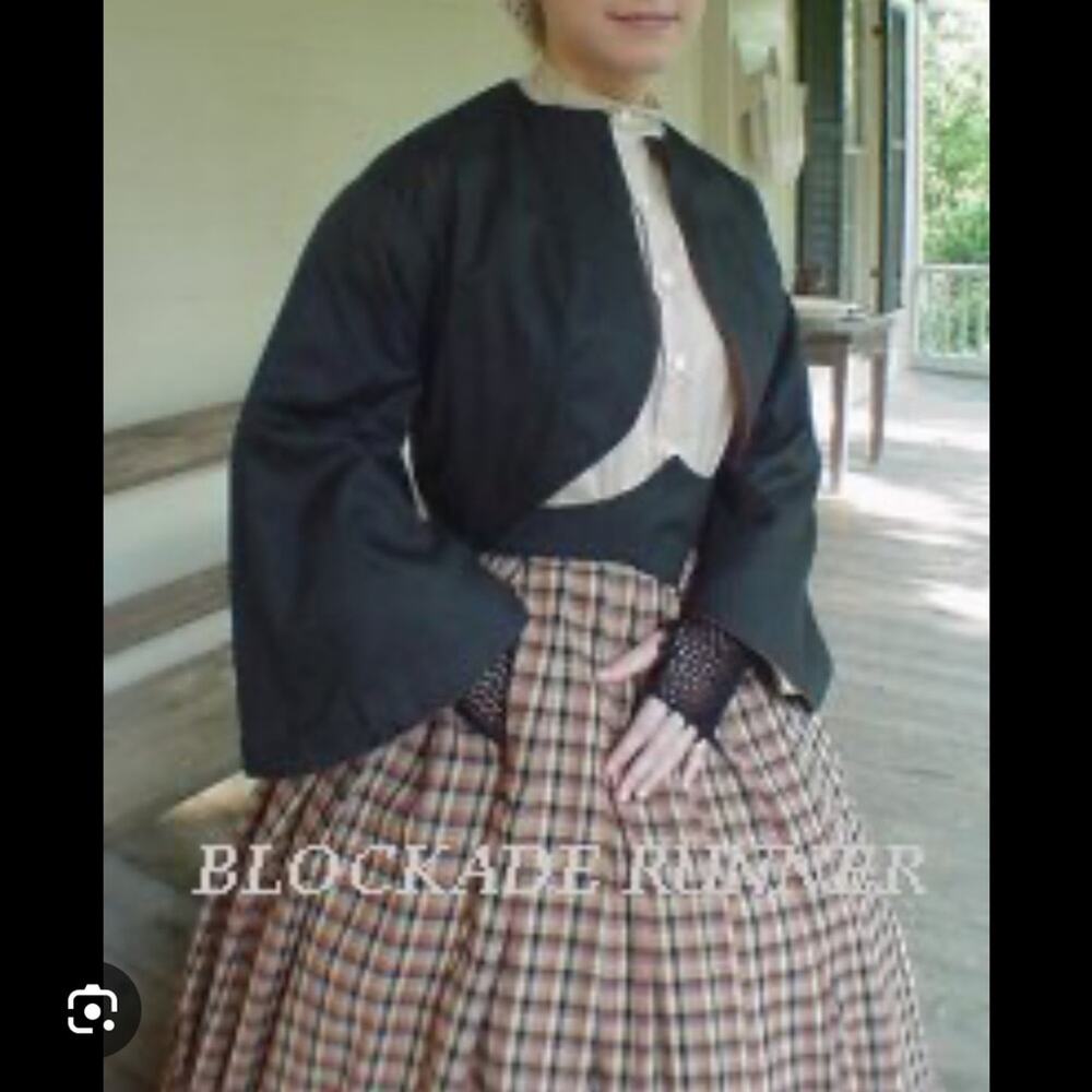 Victorian inspired jacket - Picture 8 of 9